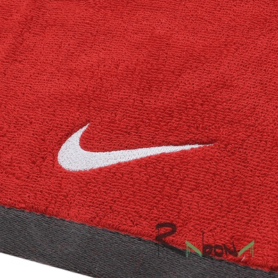 Спортивное полотенце М Nike Fundamental Towel 643