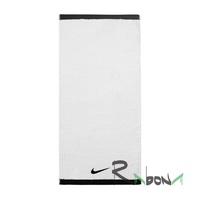 Спортивное полотенце L Nike Fundamental Towel 101