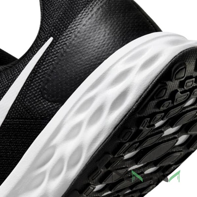 Кроссовки Nike Revolution 6 003